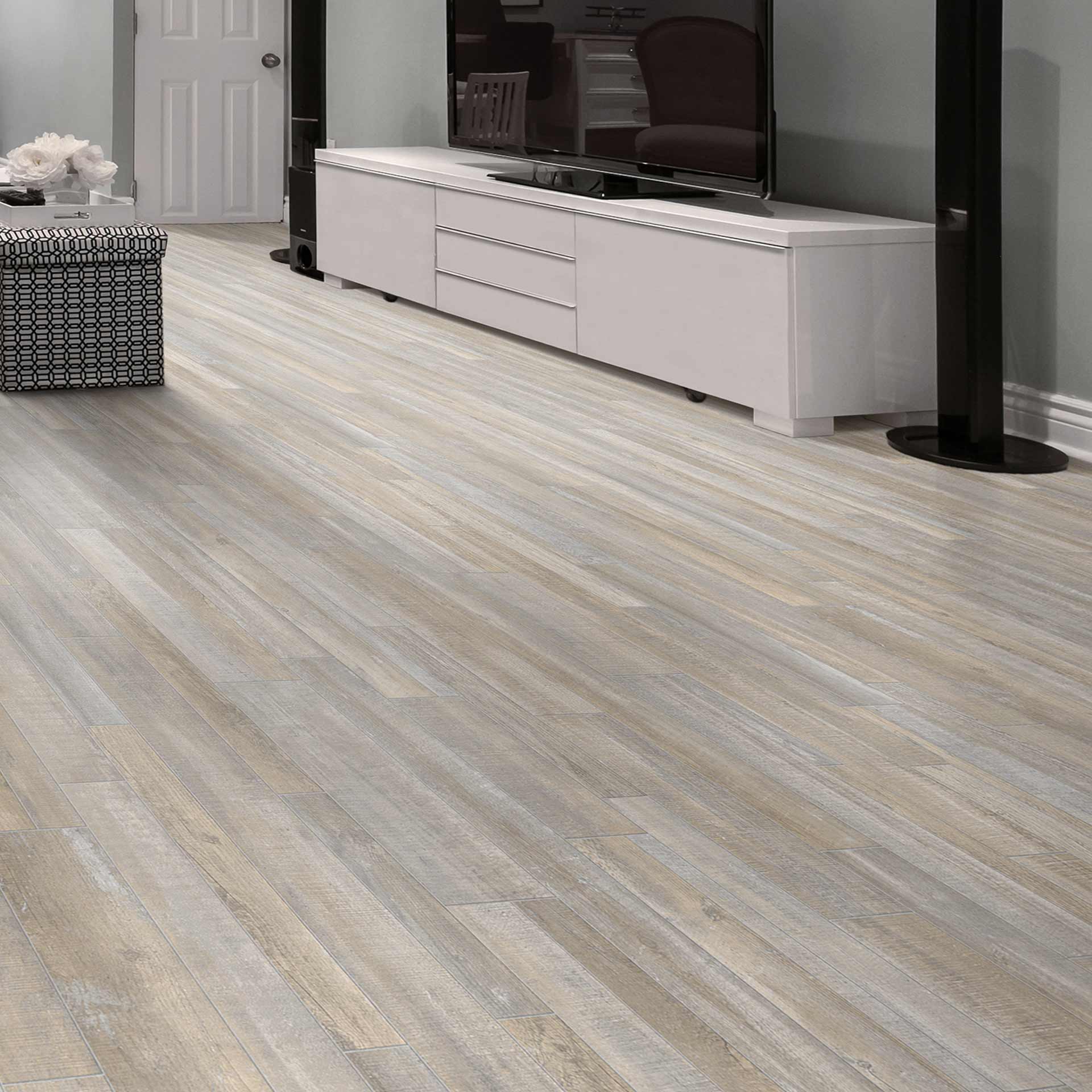 TRITON TUFF - BARN JAZZ PRAIRIE - ROOM SCENE