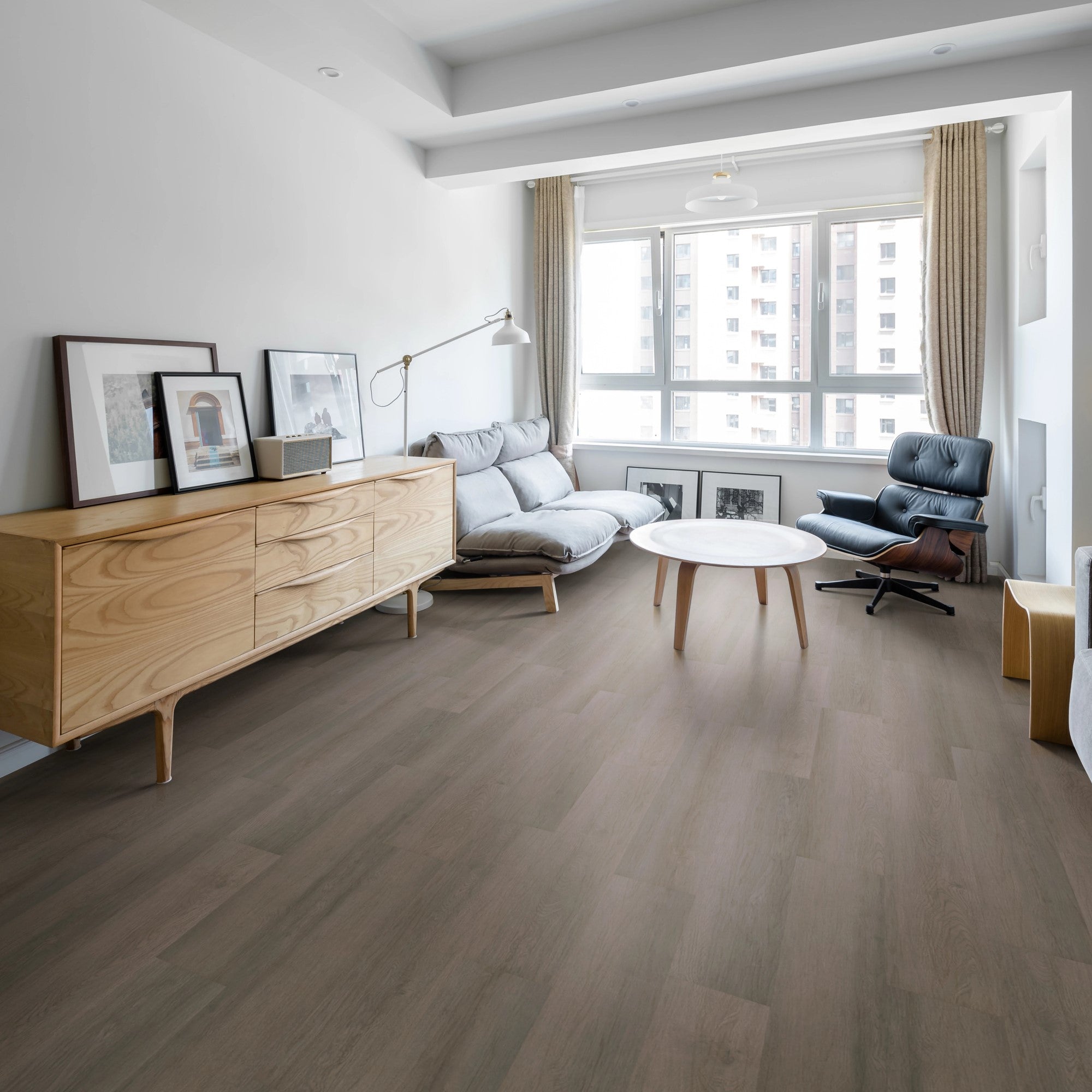 Pinto 6" x 48" - Auto-Plombant