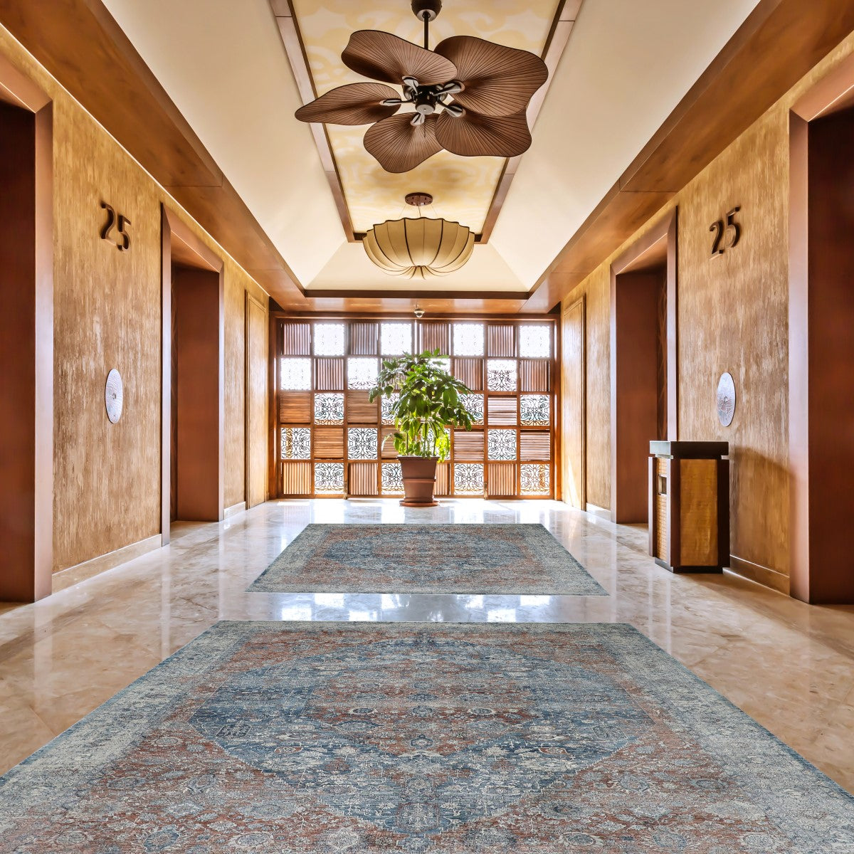 Nostalgia - Couloir 908 Rosewood / Hallway