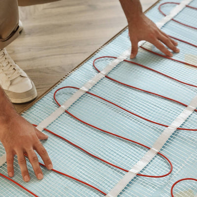 Installation d’un plancher chauffant électrique sous un revêtement de sol